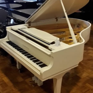 yamaha piano wit