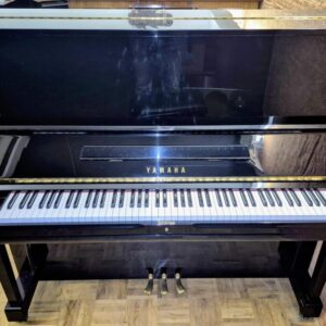 Yamaha U3
